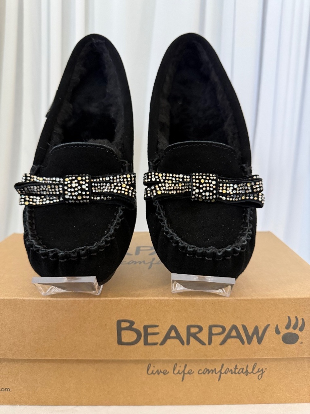 BEARPAW Cynthia Black Suede Rhinestone Bow Moccasin Slippers Size 8M NIB